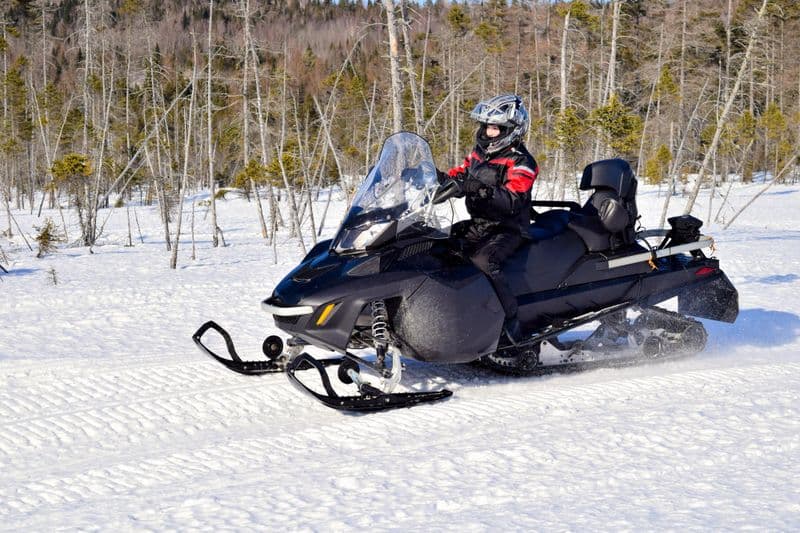 Balade en motoneige à Québec