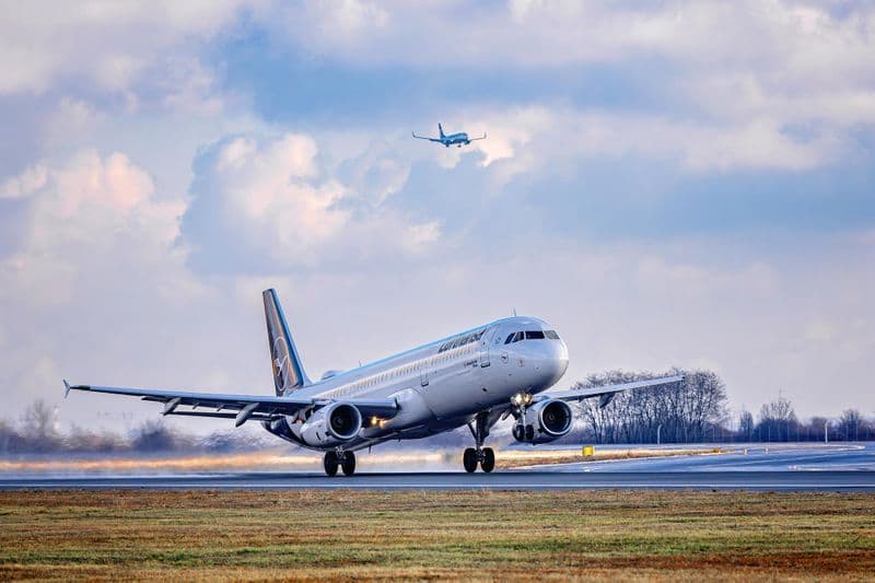 Aéroport international Henri-Coandă (OTP)
