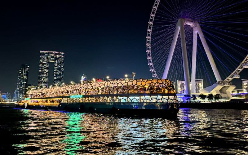 From Dubai Marina: Lotus Mega Yacht Dinner Cruise with Live DJ
