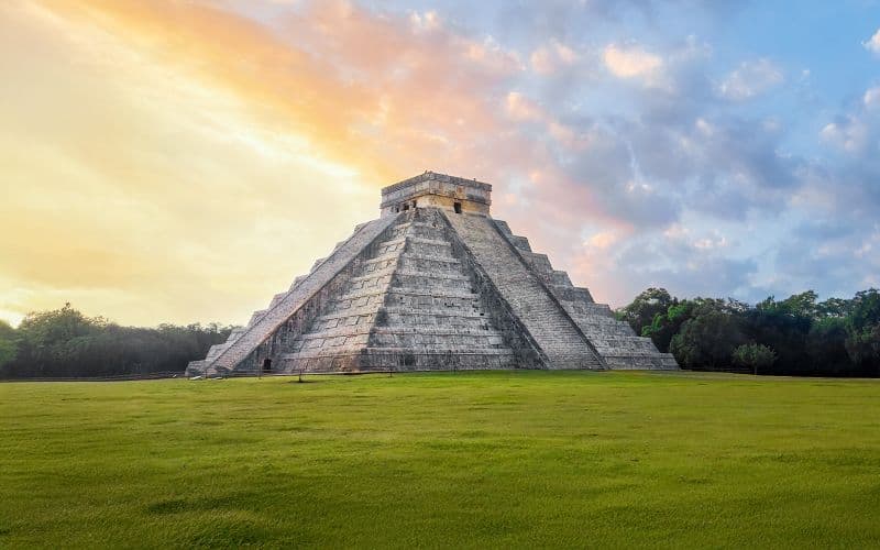 Au départ de Cancún : visite guidée de Chichén Itzá en accès anticipé