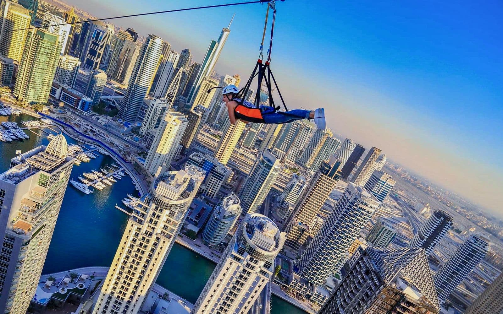 Billets pour la tyrolienne XLine Dubai Marina avec photos, vidéos et bon pour un repas gratuit