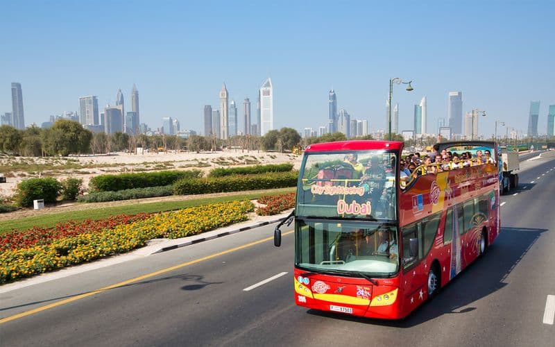 Billet City Sightseeing : Tour en bus Hop-On Hop-Off de Dubaï avec visite du coucher de soleil.
