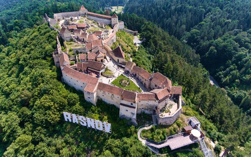 Billet Coupe-file : Visite guidée du Château de Bran, du Château de Peles et de la Forteresse de Rasnov
