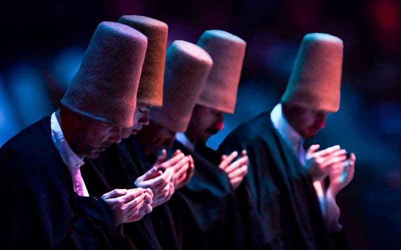 Spectacle et exposition des derviches tourneurs d'Istanbul Hodjapasha