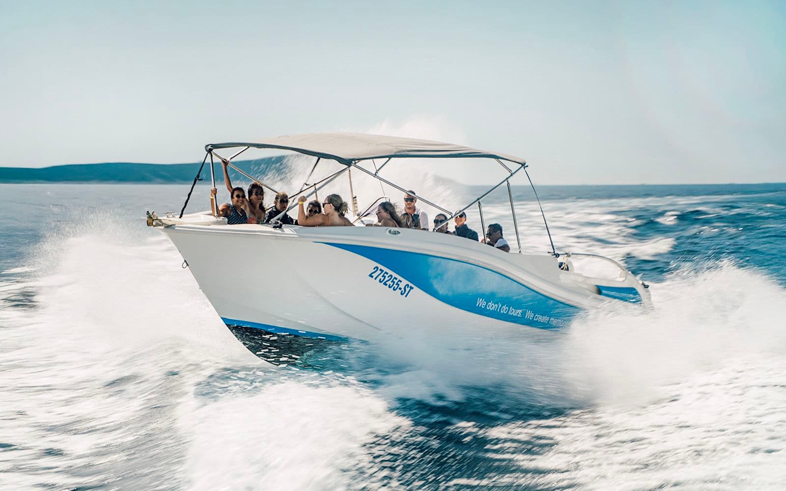 Depuis Split : Visite du lagon bleu et des 3 îles en bateau à moteur