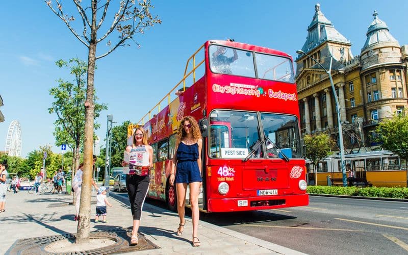 City Sightseeing : Visite en bus Hop-On Hop-Off de Budapest avec croisière sur le Danube