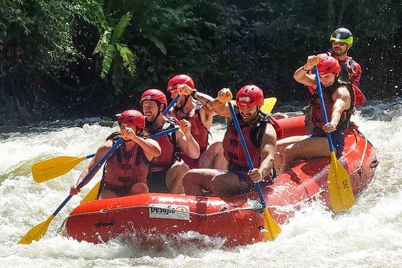 Excursion de rafting sur le fleuve Sarapiquí au départ de San José
