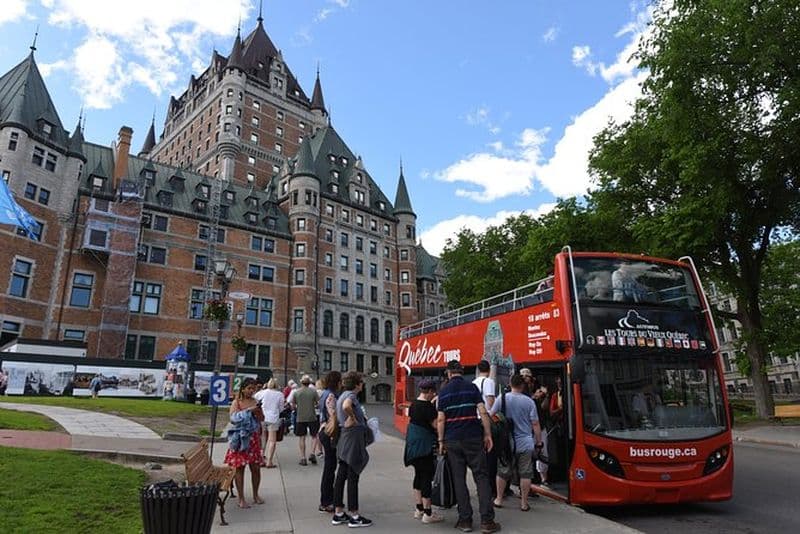 Bus touristique de Québec
