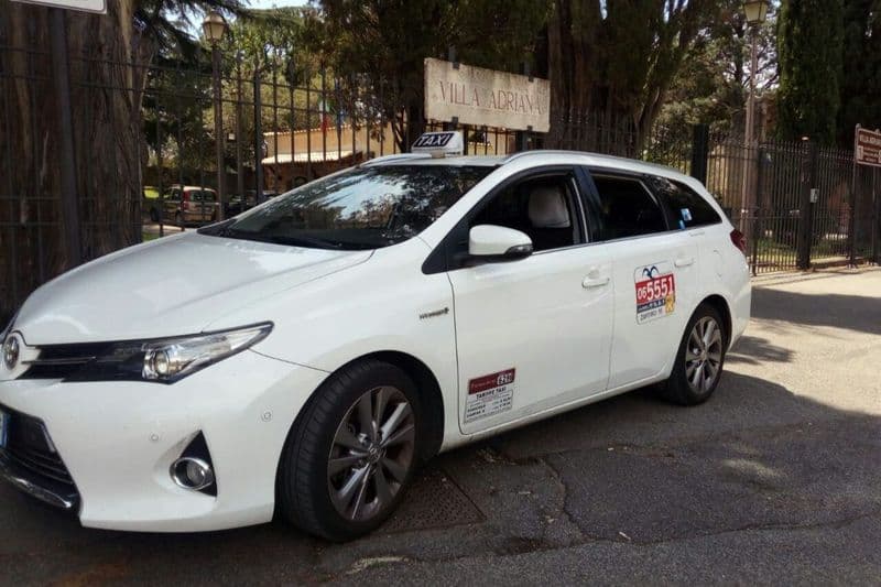 Transfert en taxi à Tivoli depuis Rome