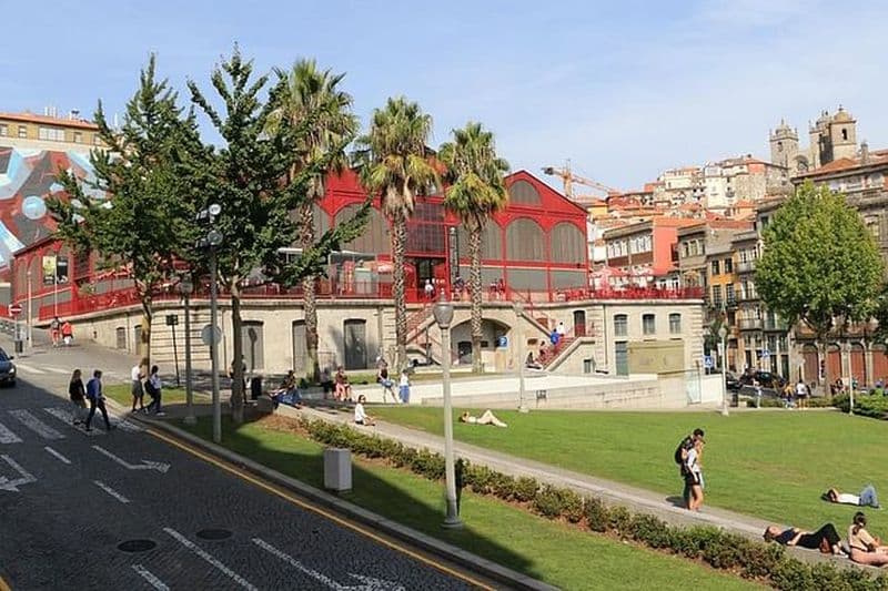 Tour en bus à Porto avec visite d'une cave et croisière