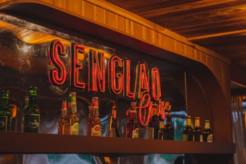 Croisière au coucher du soleil sur le Mékong avec spectacle en direct