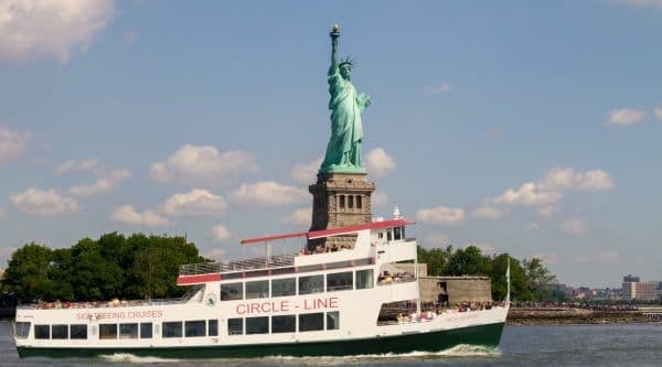 Croisière panoramique dans le Lower Manhattan à New York
