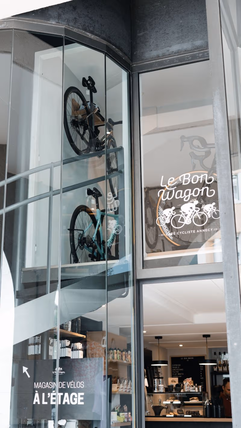 Location de vélos chez Le Bon Wagon Annecy