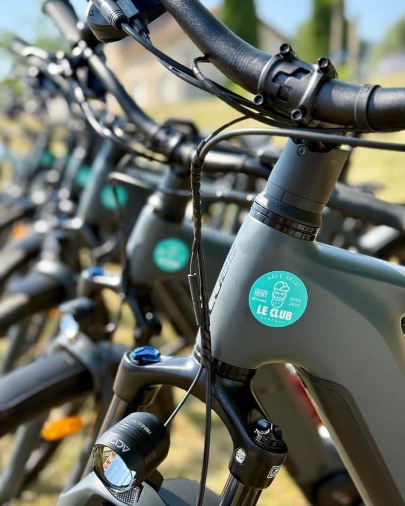 Location de vélos chez LE CLUB Café Vélo