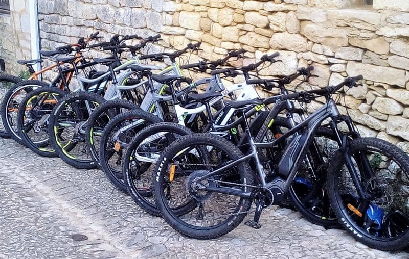 Location de vélos chez Base VTT Vézère Périgord Noir