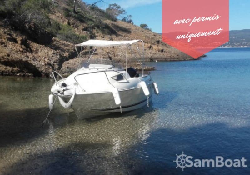 Quicksilver Activ 470 Cabin (Motorboat)