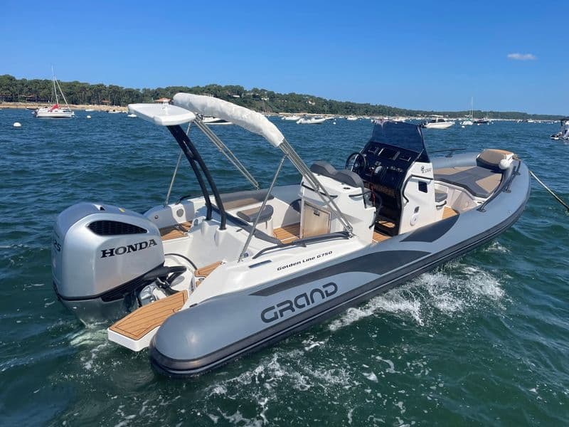 Grand Boats Golden Line G750L (Semi-rigid)