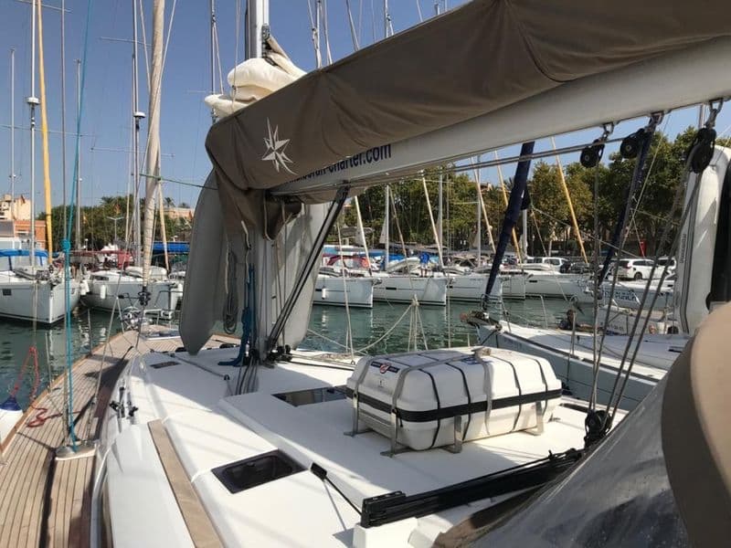 Location de bateau - Jeanneau Sun Odyssey 519 (Sailboat)