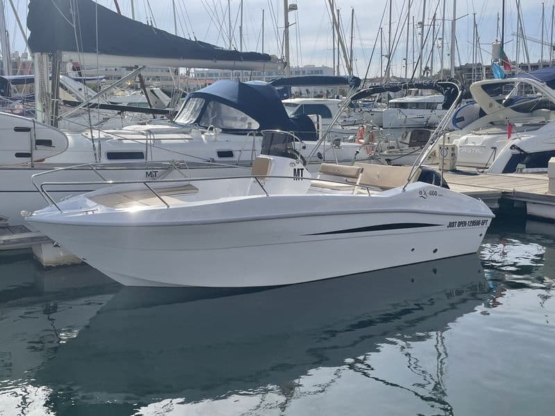 Astillux 600 Open (Motorboat)