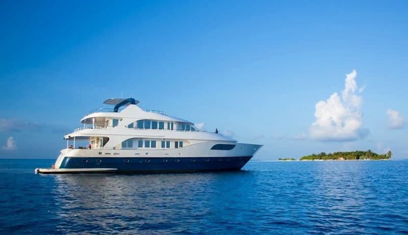 Custom Made MY Honors Legacy (Yacht)