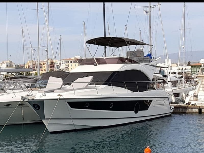 Location de bateau - Bénéteau Monte Carlo 52 (Motorboat)