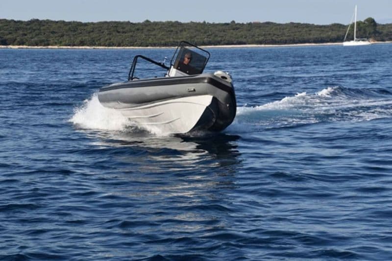 ZAR INTERCEPTOR RIB 22 Sc (Semi-rigid)
