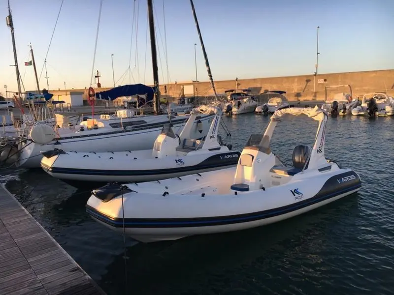 Kardis Fox 570 (Semi-rigid)