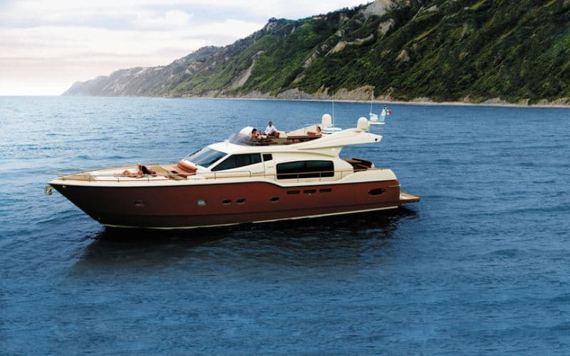 Location de bateau - Ferretti 690 (Yacht)