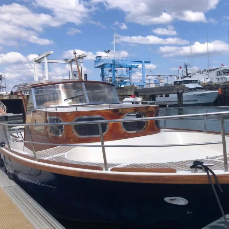 Billet Location de bateau - Beacher V12 (Motorboat)