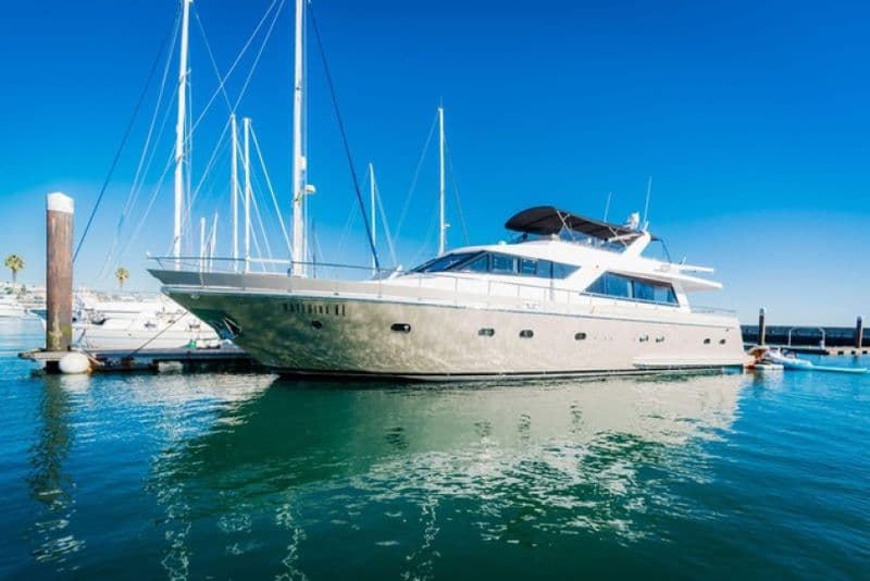 Location de bateau - falcon 82 (Yacht)