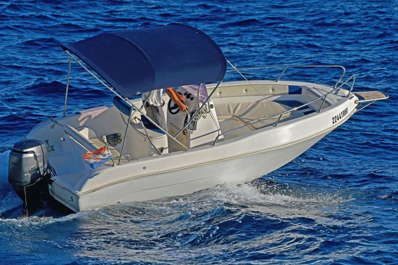 Blumax 550 Open (Motorboat)