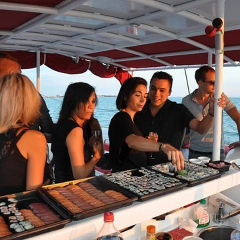 Boat Party à bord d'un Catamaran à la Grande Motte