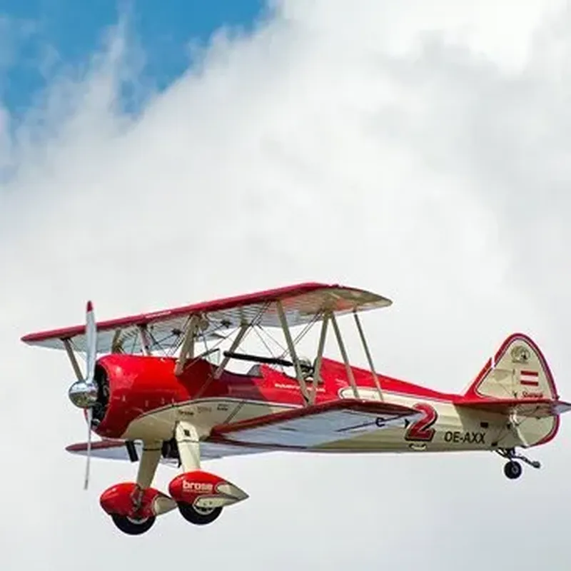 Baptême en Avion de Légende à la Roche-sur-Yon