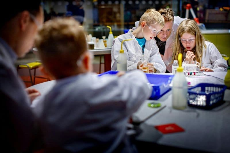 Billet combiné pour le musée des sciences NEMO et la croisière sur les canaux d'Amsterdam