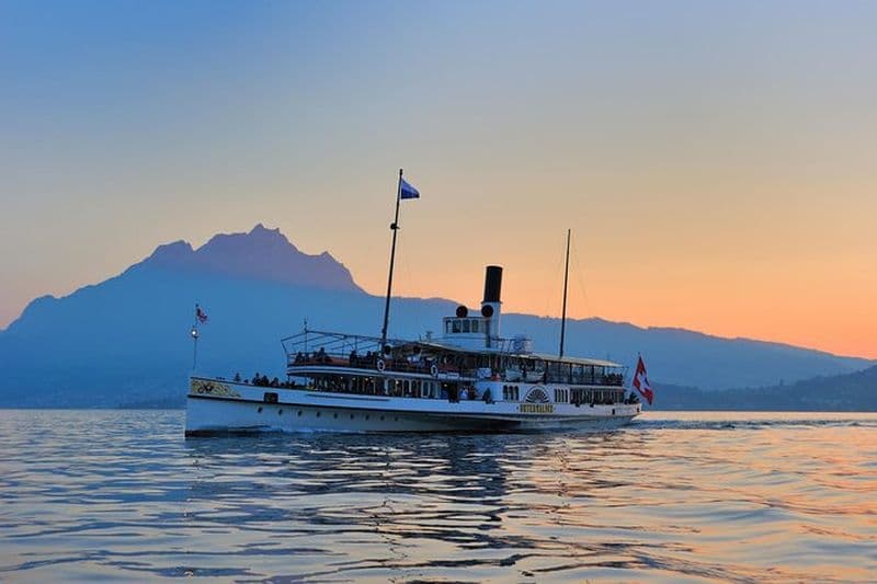 Voyage aller-retour avec croisière sur le lac jusqu'au mont Pilate au départ de Lucerne