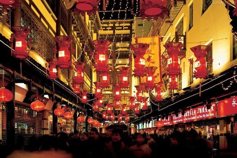 Visite privée de Shanghai de la tour de la perle de l'Orient et du Dim sum