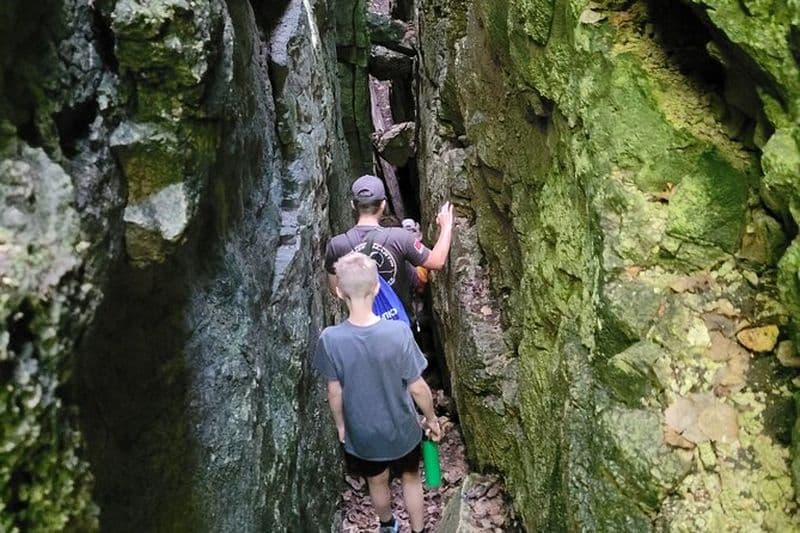 Randonnée privée dans les grottes de Nottawasaga Bluffs, Collingwood/Creemore