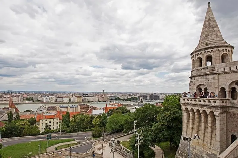 Promenade au château de Buda avec Matthias Church Entrée