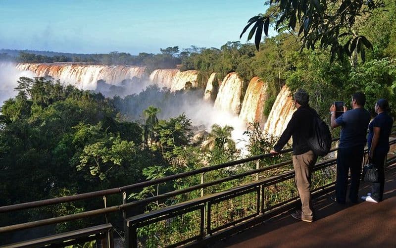 Excursions privées d'une journée aux chutes d'Iguaçu au départ de Buenos Aires avec billet d'avion