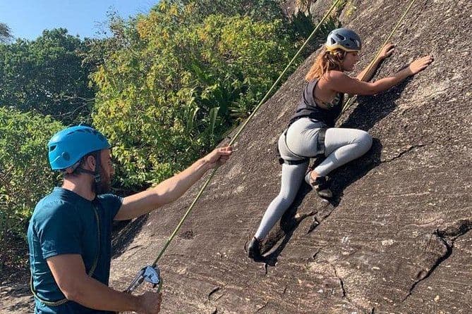Baptême d'Escalade + Monteé dans la Montagne du Pain de Sucre