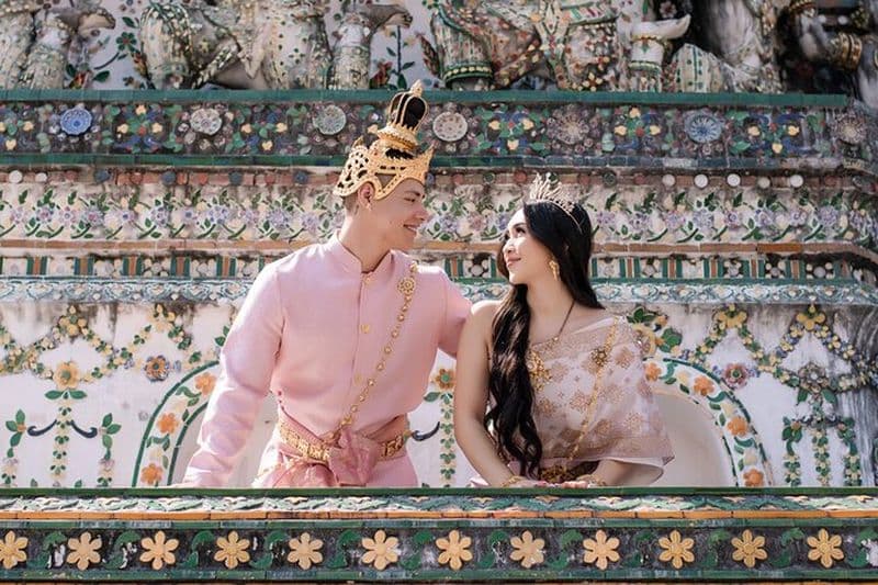 Billet Photographie de costumes thaïlandais au temple Wat Arun/Pho: Bangkok