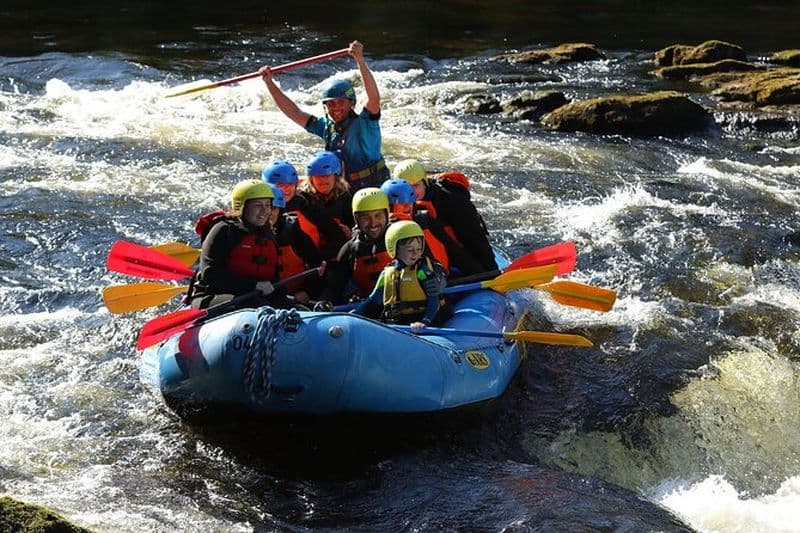 Rafting en eaux vives sur la rivière Tay