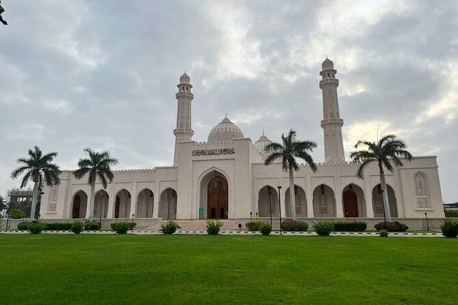 Salalah City Tour avec histoire, culture, shopping souk, Halwa