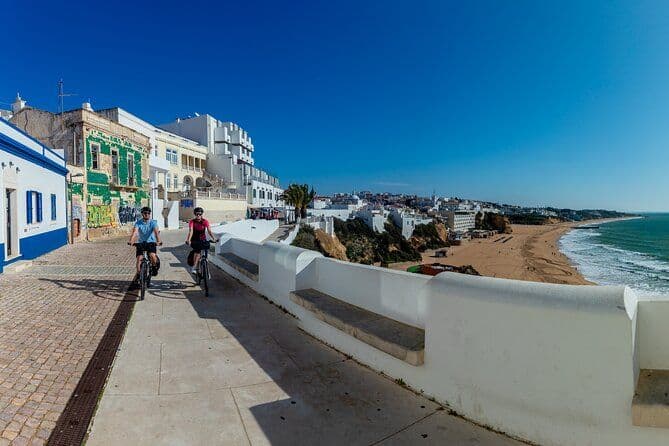 Visite en vélo électrique de la ville et de la plage d'Albufeira