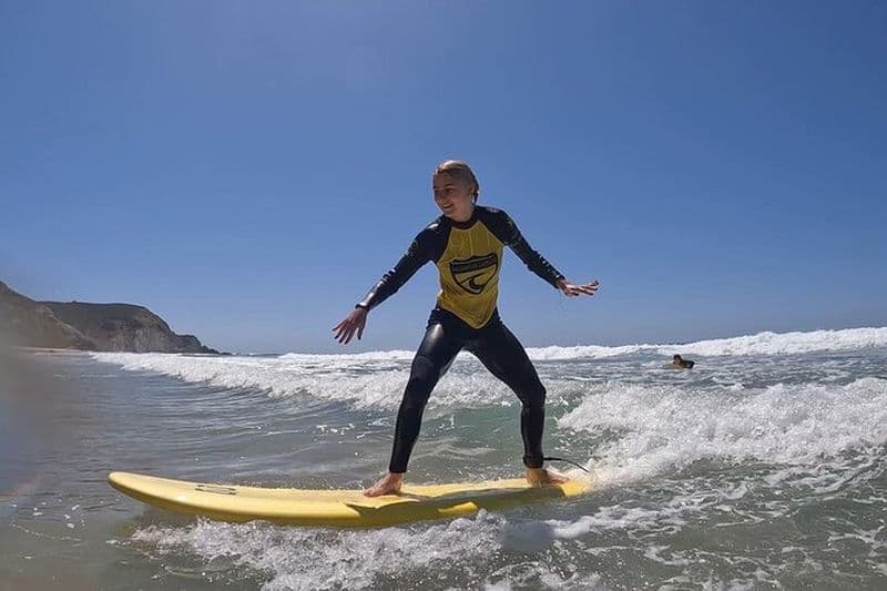 Cours de surf en groupe d'une journée (2 en 1 jour)