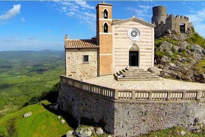 Visite privée d'une demi-journée à Tolfa et les ateliers du cuir