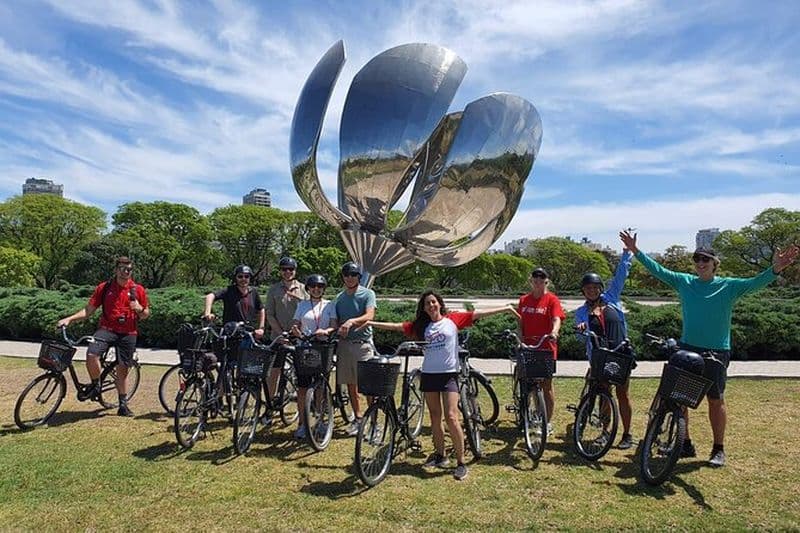 Recoleta d'une demi-journée et Palermo Bike Tour à Buenos Aires
