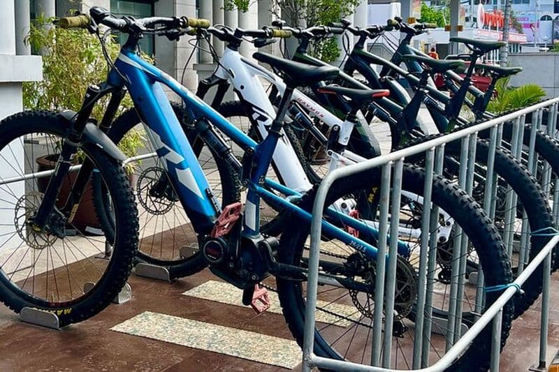 Tahiti excursion adventure circuit MTB VTT E-Bike private valley