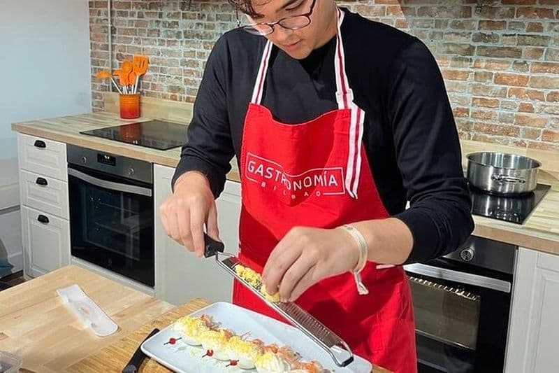 Billet Cours de cuisine basque de pintxos et tapas à Bilbao