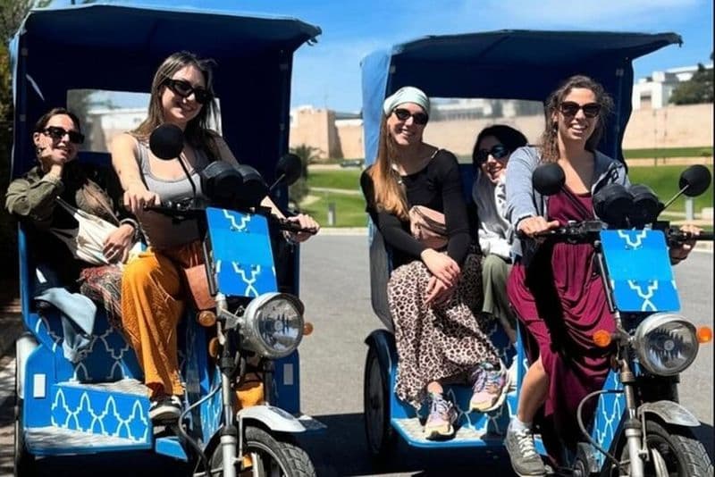 Explorez Rabat avec un TukTuk privé